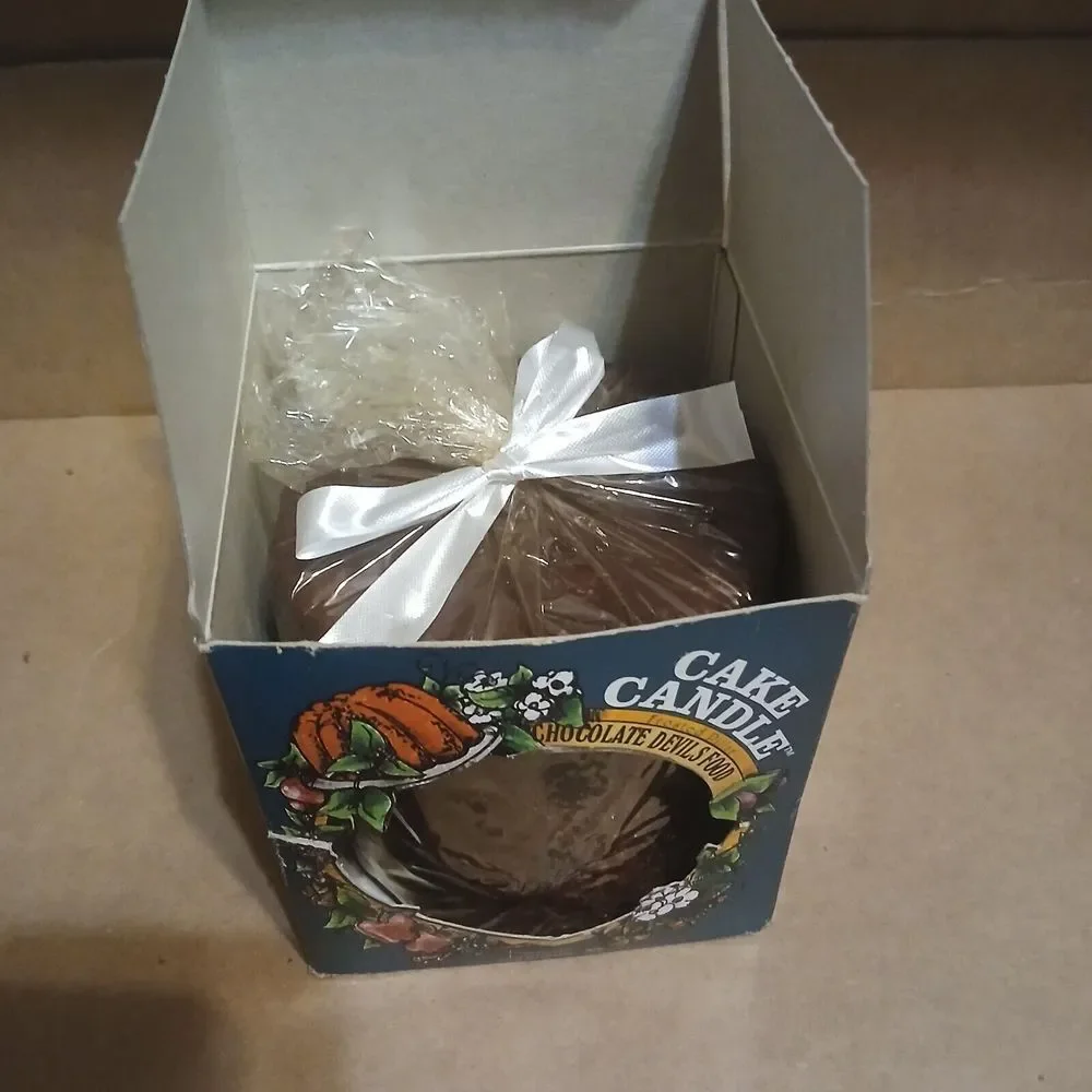 Vtg Lumi-Lite Hearth & Home Chocolate Devils Food Cake Pillar Candle 4.5